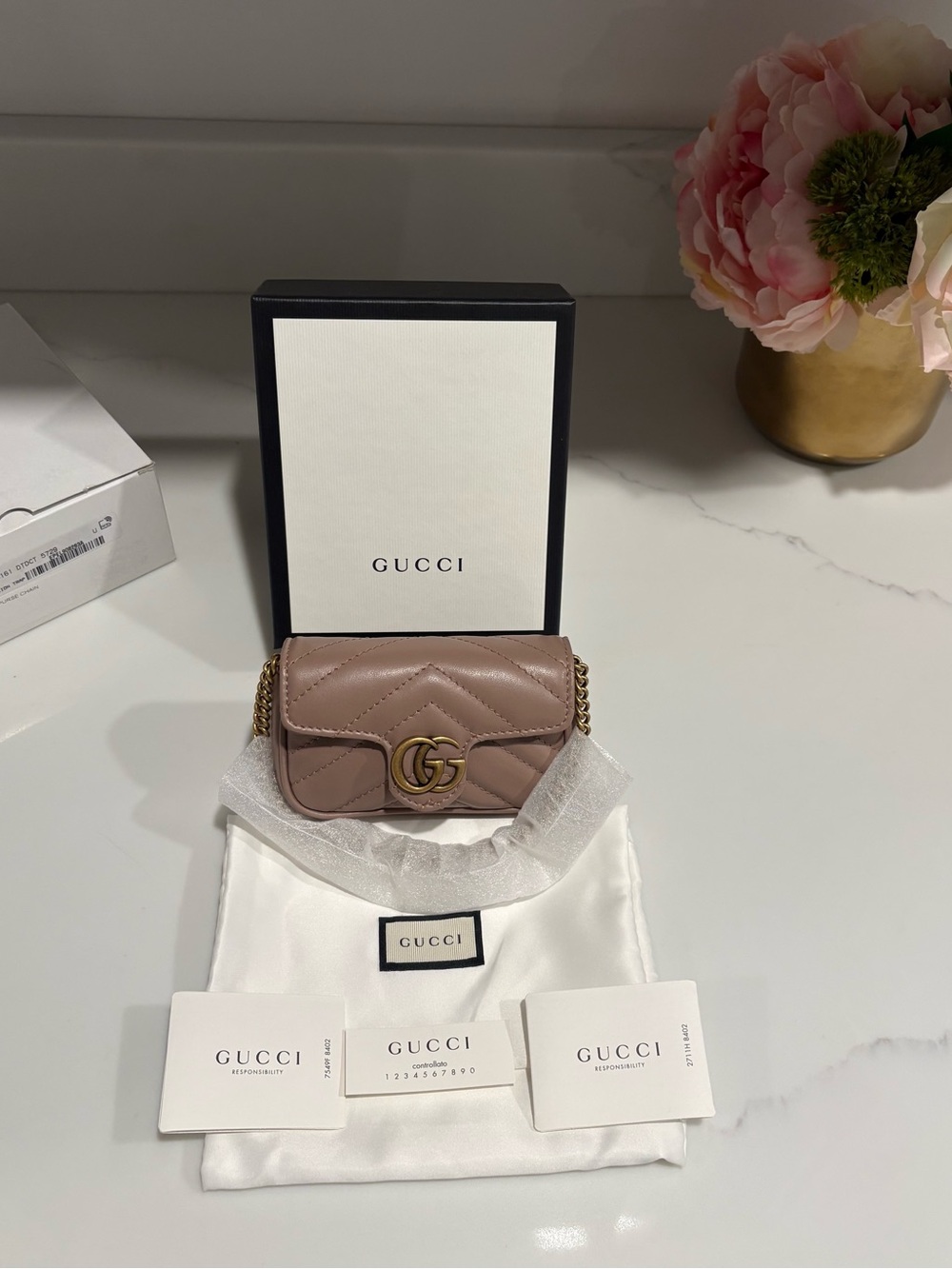 ✨NEW!✨GUCCI✨NWT!✨RARE! GG MARMONT MATELASSE LEATHER CHAIN FLAP MINI BAG WRISTLET